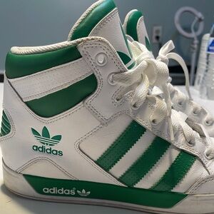 Adidas Hard Court White and Green 2011. Sneakers